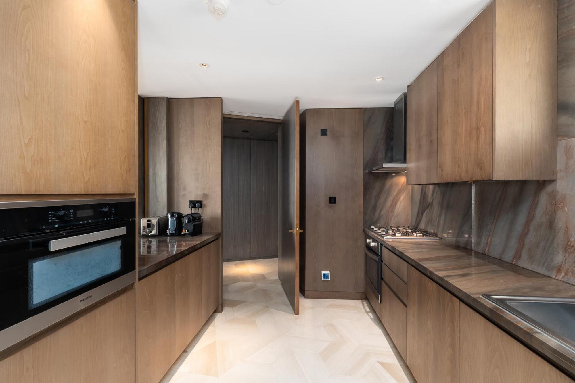 Five Palm Jumeirah Residences - Mint Stay Dubai Eksteriør billede